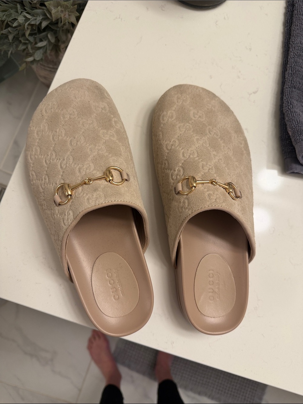 Gucci clogs